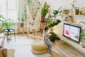 Cozy Living: Affordable Tips for a Warm and Inviting Home